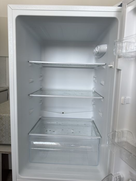 продаются холодильник