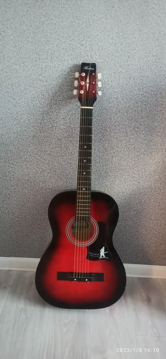 Продам гитару цена 35000