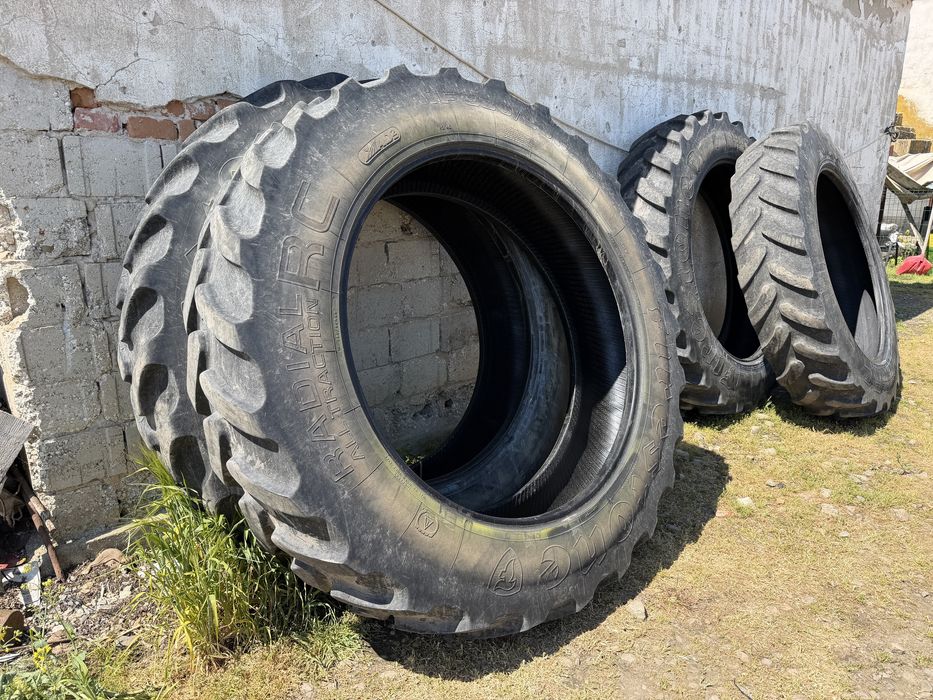 Set 4 anvelope  IF 380/90/R46, fabricatie 2018, SUA, pentru tractor sau autopropulsata John Deere etc.