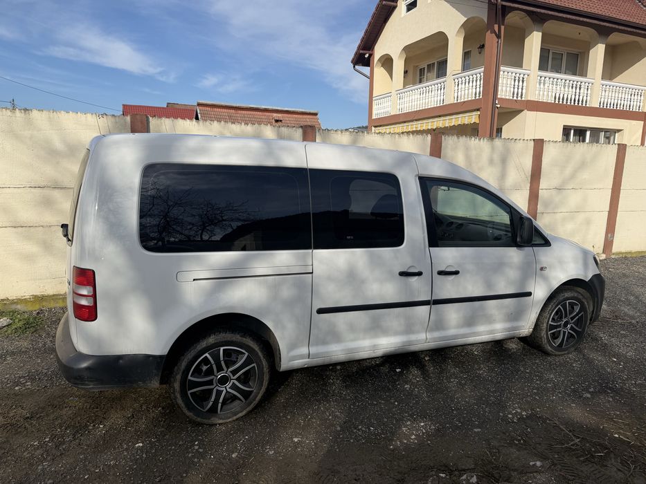 VW Volkswagen Caddy Maxi