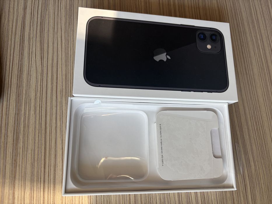 IPhone 11 64GB! Yetel.
