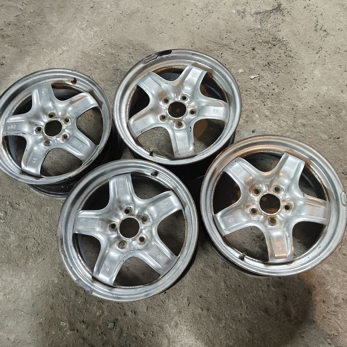 R16 PCD 5*110Комплект штампованных дисков