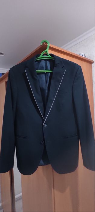 Продам костюмы НИШ