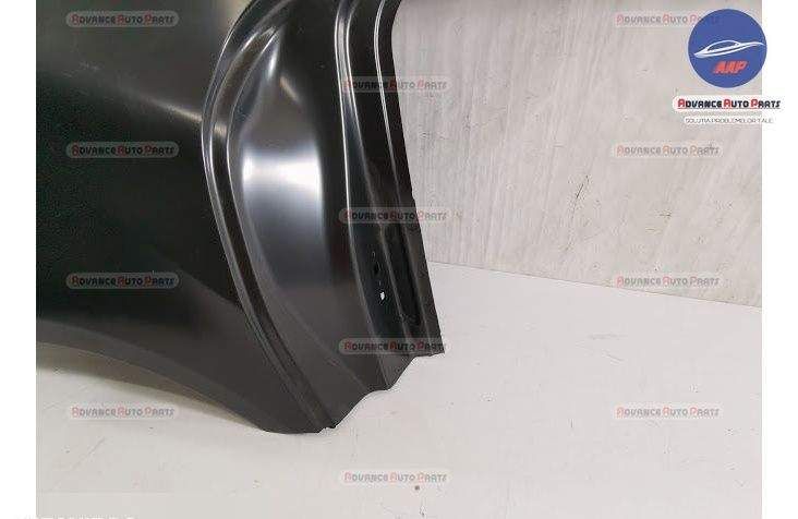 Оригинално дясно задно крило / Originalno dясно zadno krilo Mercedes-B