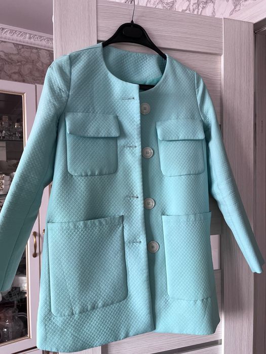 Платье, пиджаки, футболка, юбки