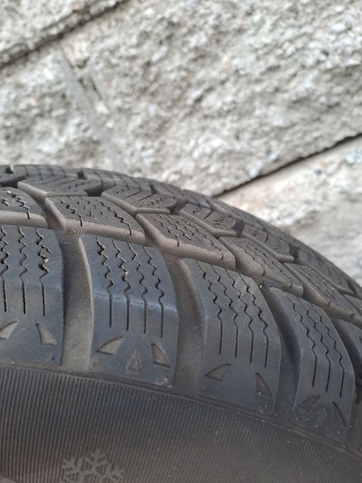 Продам комплект резины