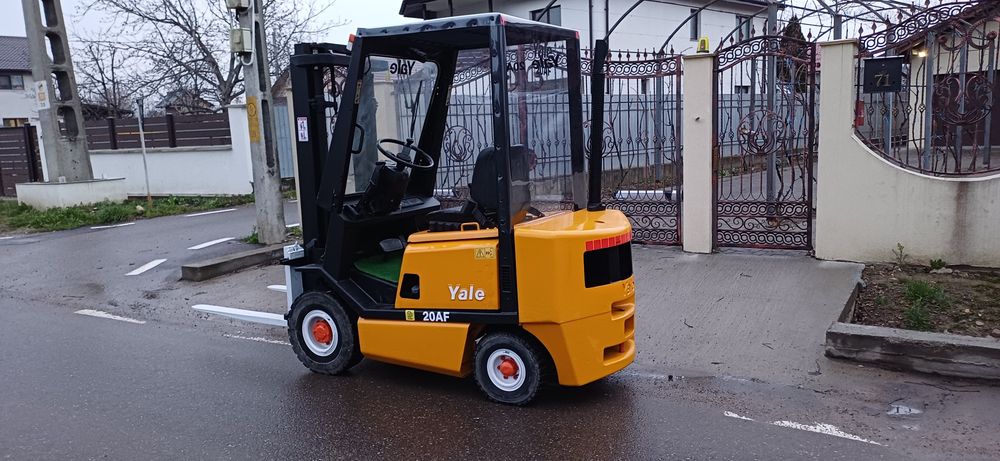 Stivuitor  , motostivuitor diesel  ( variante )
