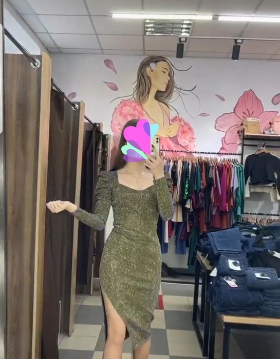 Нарядное платье-песок