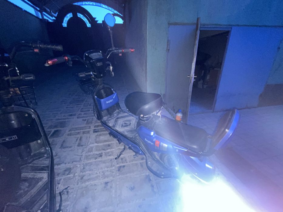 Электроскутер ск8