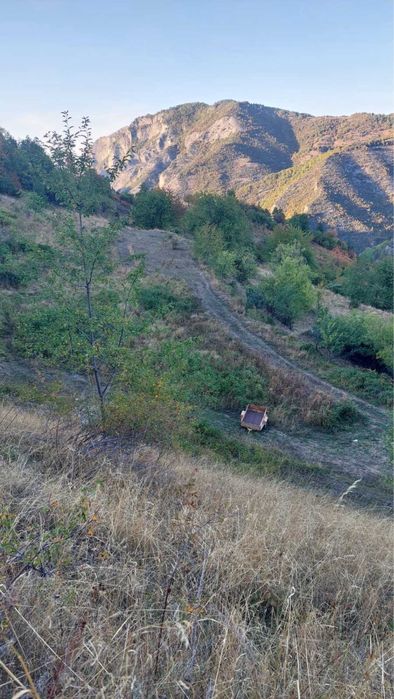 Продава се земя в с. Лъкавица