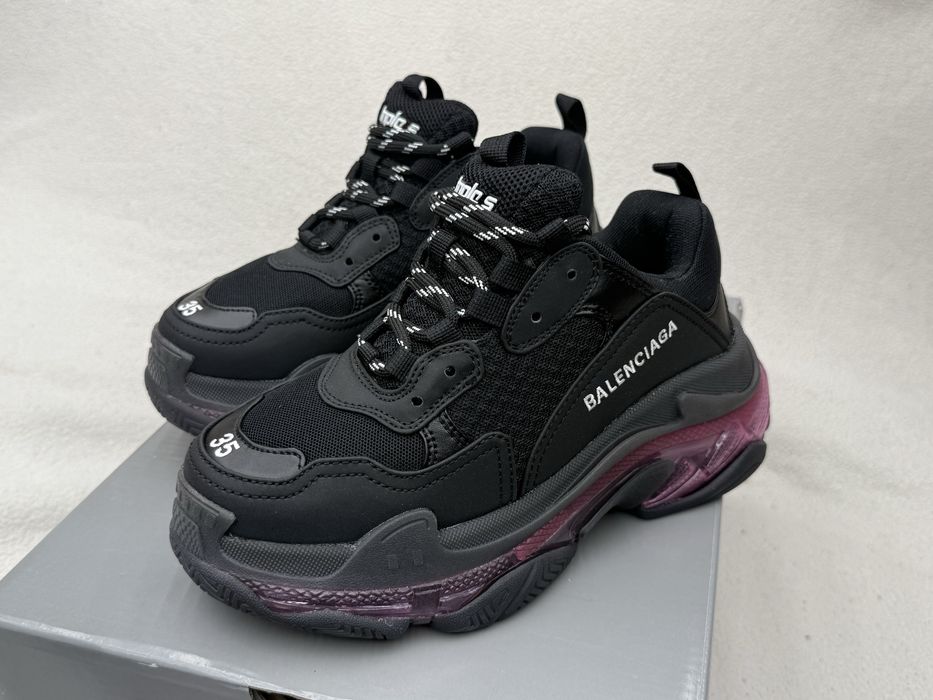 Balenciaga triple s наличен