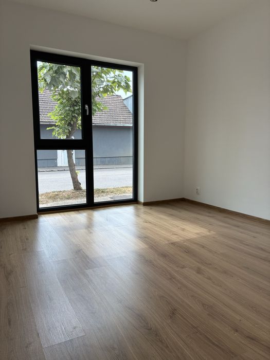 De vanzare: apartament 3 camere, 62 m, parter, imobil nou, ultrafinisat
