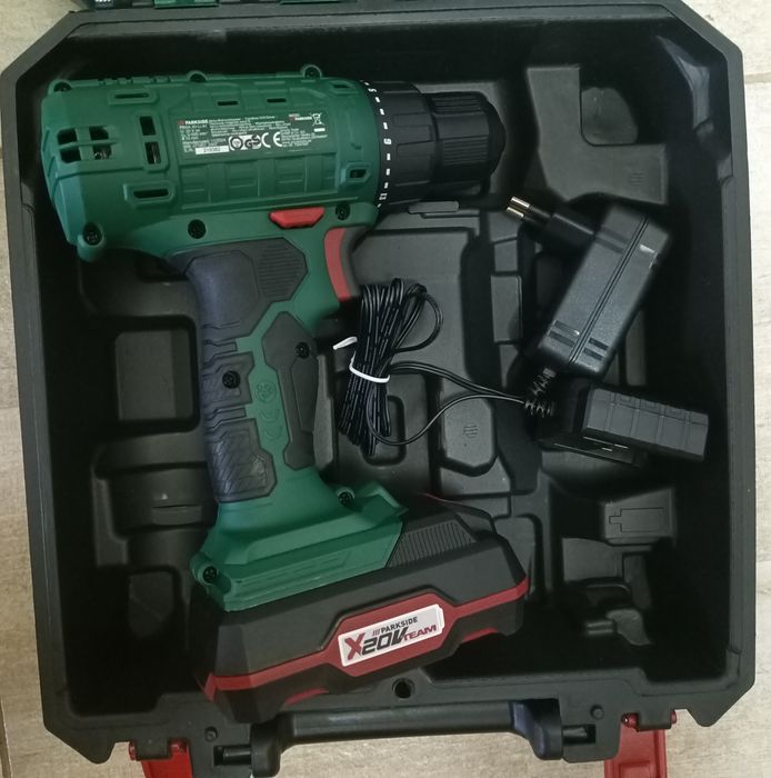 Parkside set filetanta bormasina 35Nm cu baterie 20V 2 A incarcator 1A
