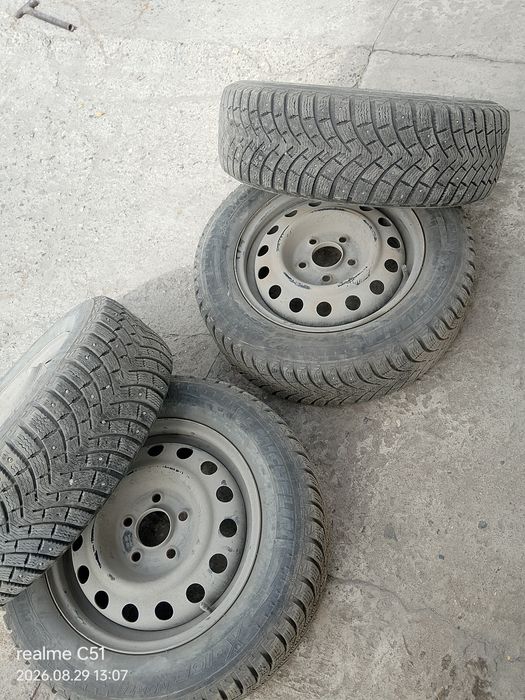 продам резину r15