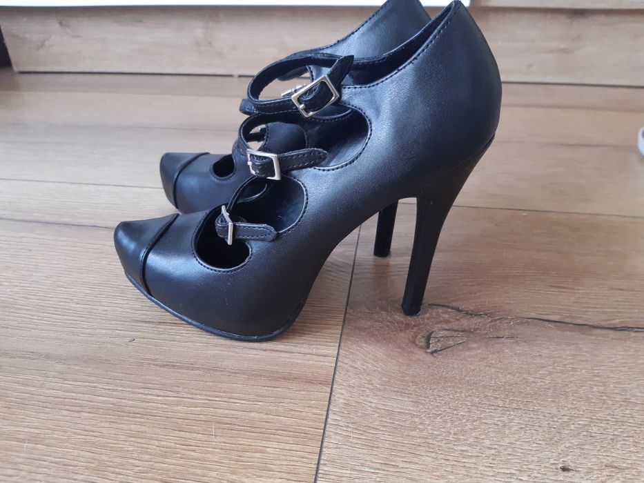 Дамски обувки черни