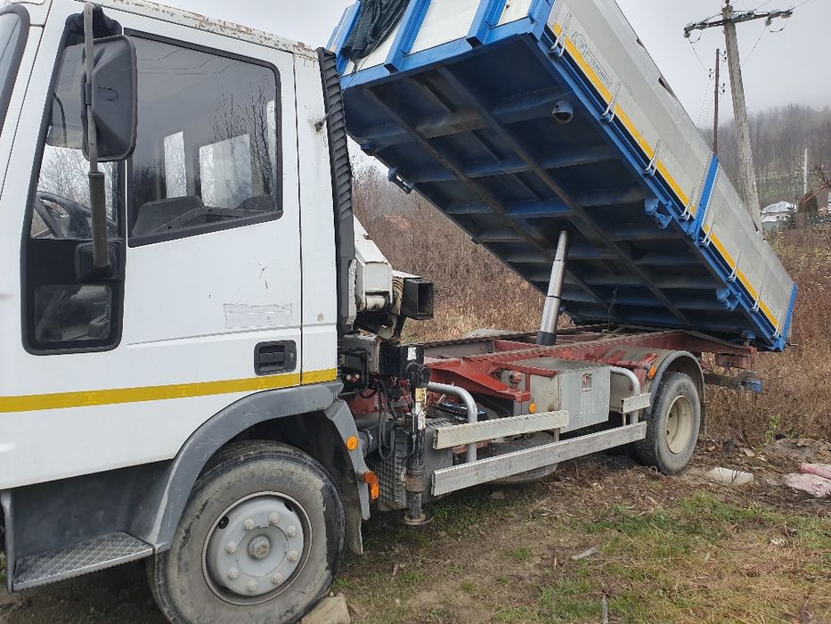 Iveco cu macara si basculabil originale de fabrică