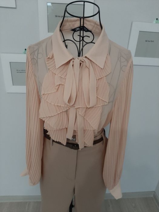 Camasa si pantaloni(se vinde si separat)