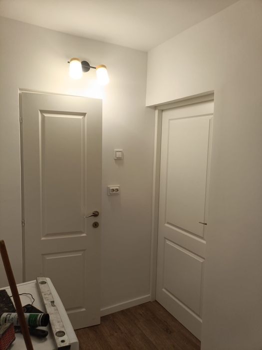 Execut lucrări de construcții interior