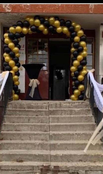 Украси под наем за вашите поводи и тържества