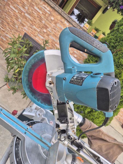 Circular pendular Makita LS1018L