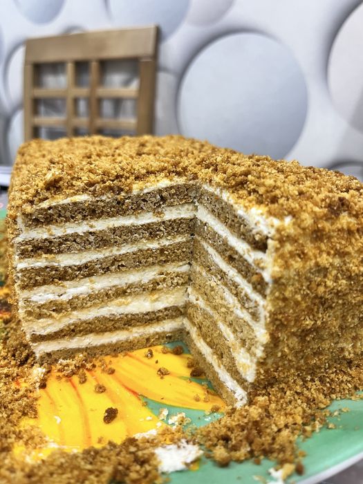 Торты на заказ..