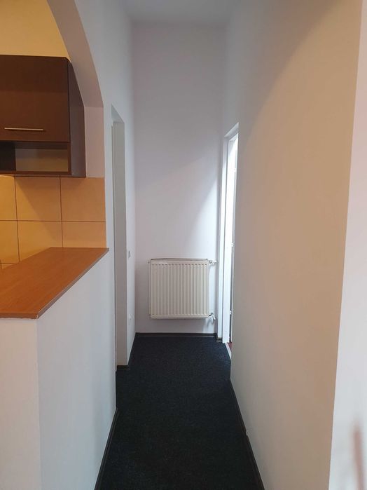 Inchiriez apartament cu doua camere in zona Dambovita