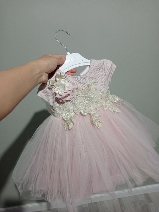 Пышное платье на годик.