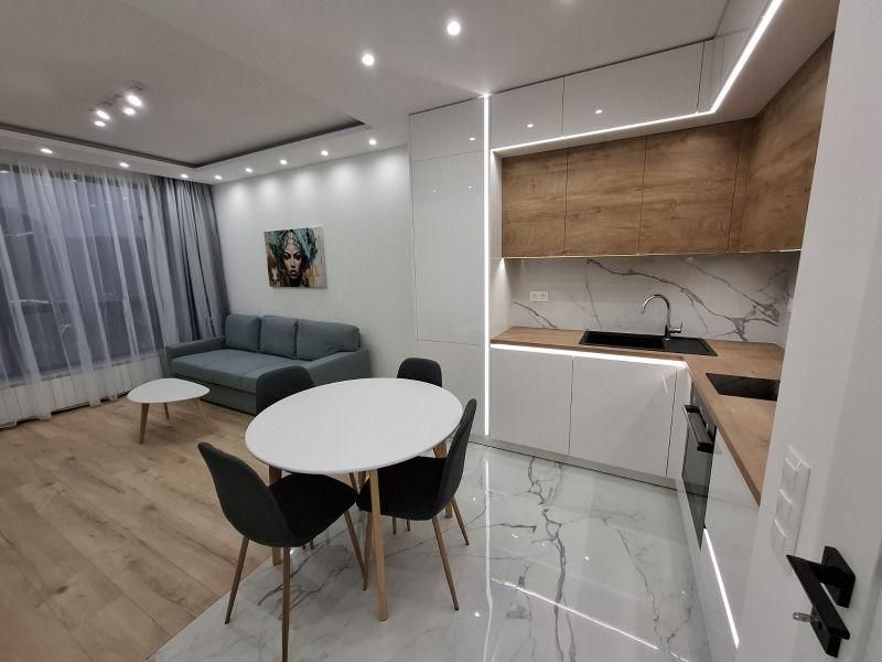 Дава се под наем Двустаен апартамент в София, Младост 4 - 70 кв.м за 718.08 € - Снимка #1