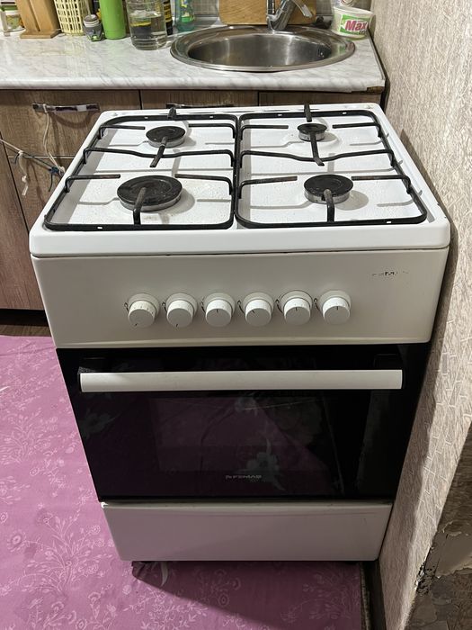 Gaz plita FEMUS holati ajoyib hama joyi yahshi ishlidi