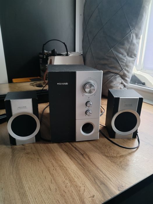 Продам колонку microlab