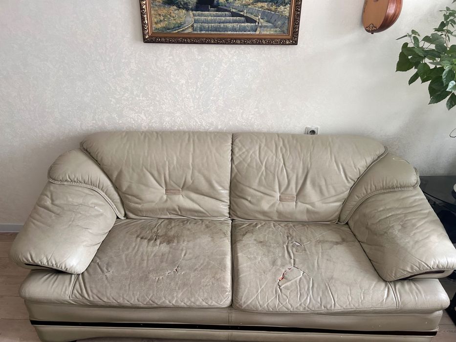 Продаю диван срочно