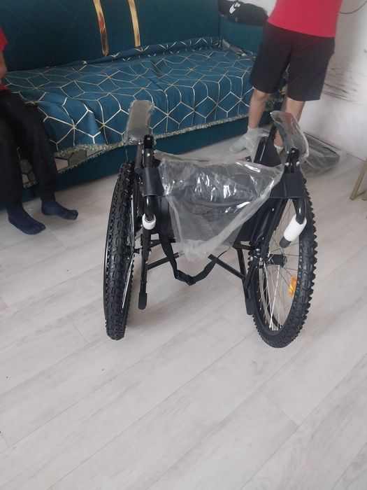 Продам новую Инвалидную коляску