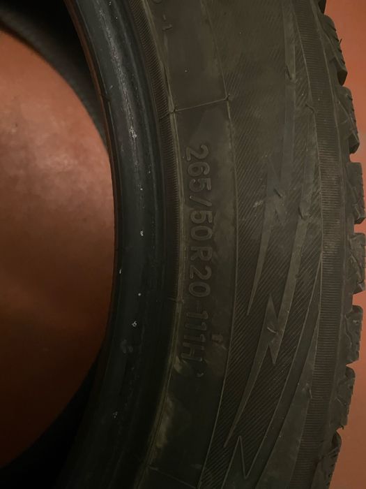 Зимние шины 265/50/20