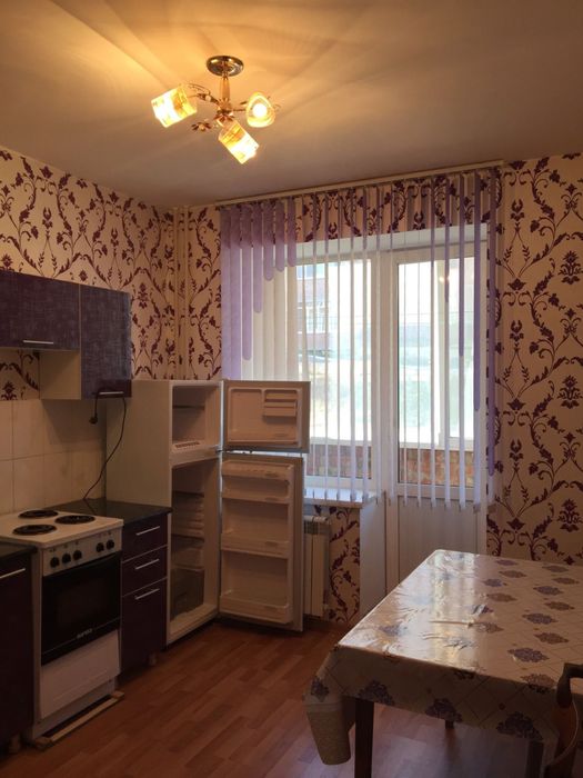 Продам кровать, диван, компьютерный стол