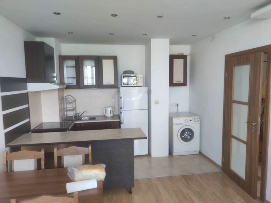 Дава се под наем Тристаен апартамент в София, Младост 4 - 76 кв.м за 718.08 € - Снимка #1