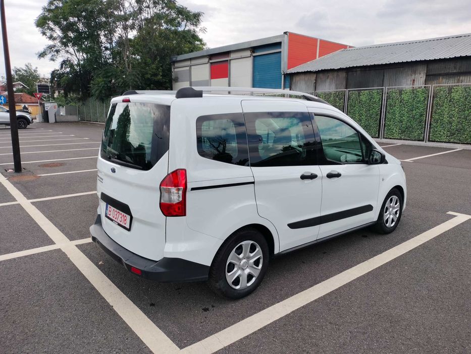 FORD Tourneo Courier 2020 — imagine 4