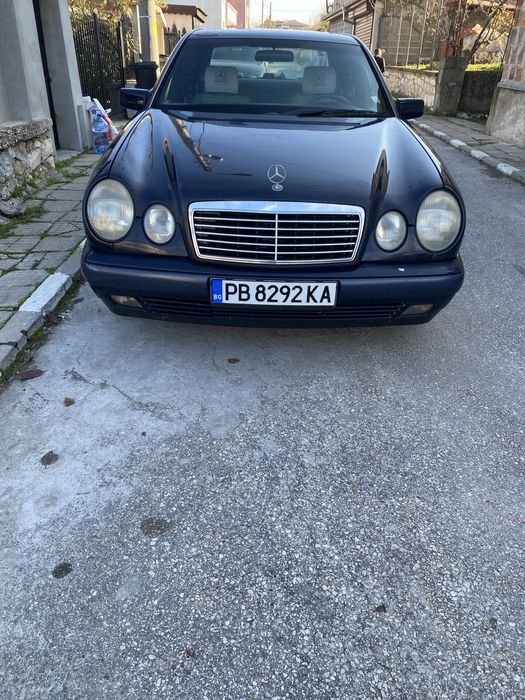 Mercedes E200 бензин-газ