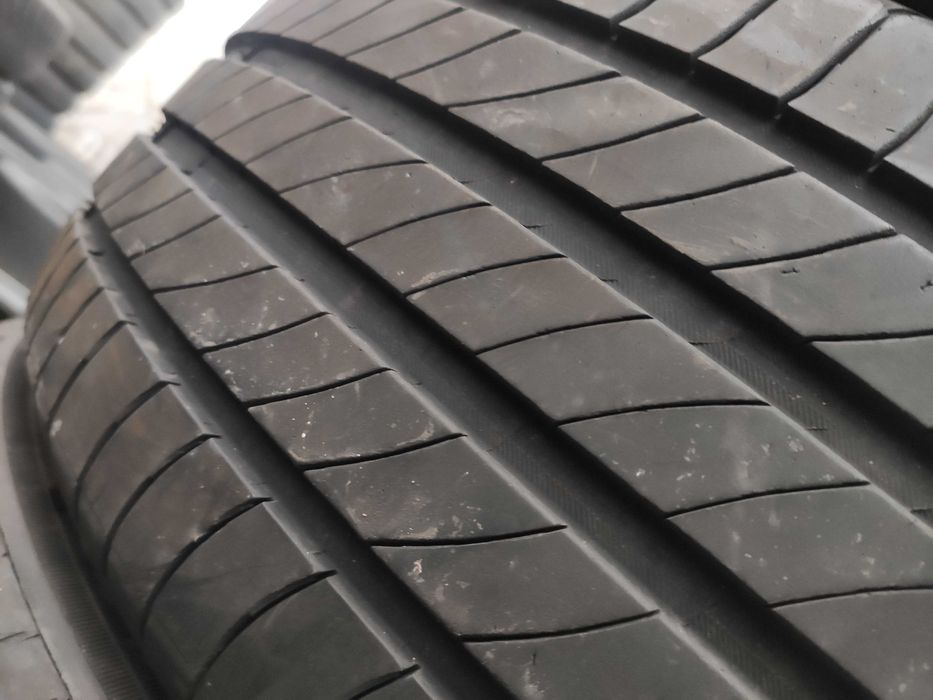 4бр Летни гуми 225 50 18 - Michelin
