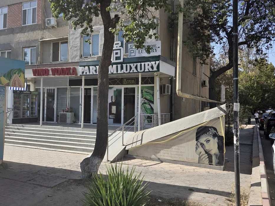 Коммерческое помещение, Юнусабад, 4 квартал. 200м2. 208,000уе