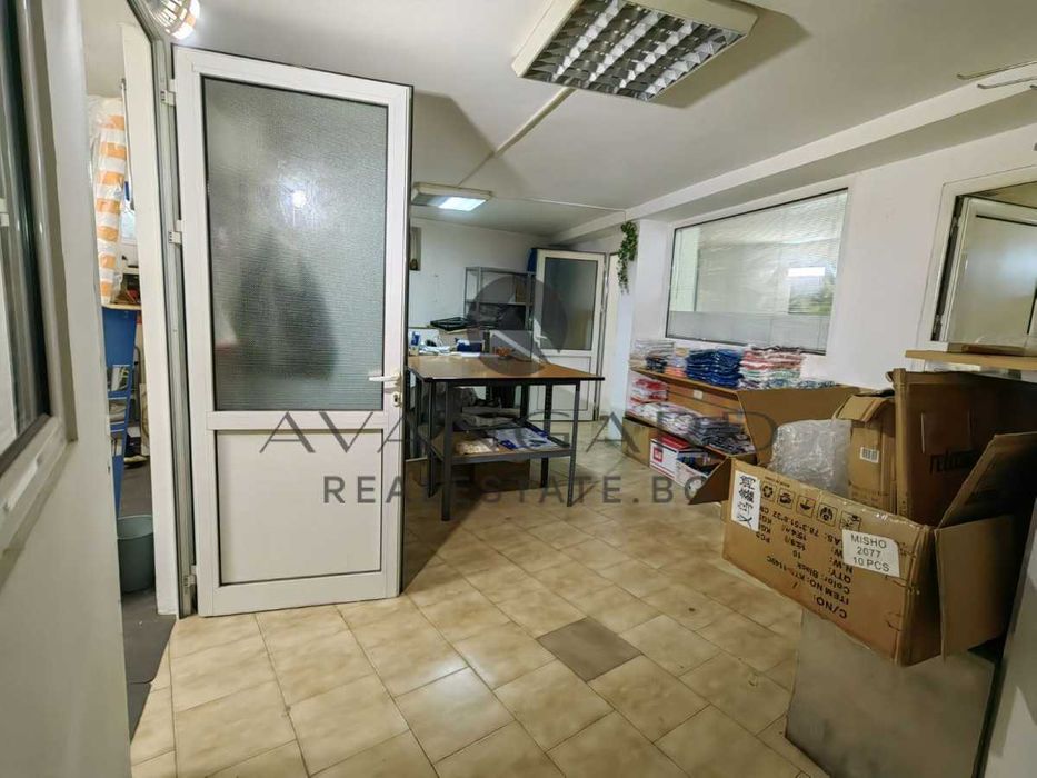 Продава се Магазин в Пловдив, Прослав - 208 кв.м за 650 €/кв.м - Снимка #2