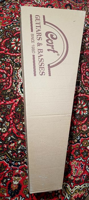 Гитара сотилади янги