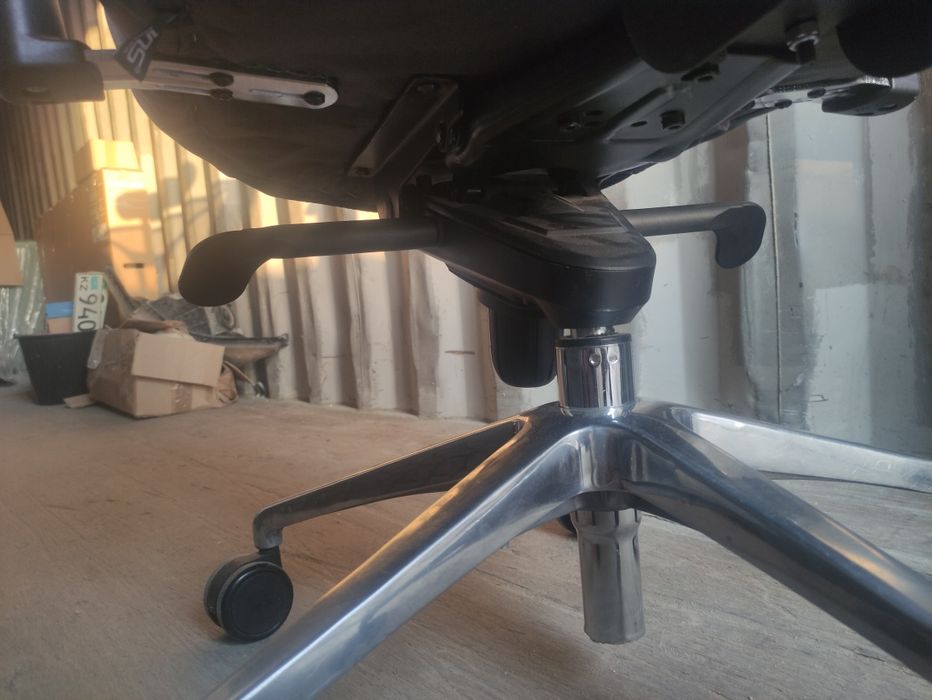 Стул офисный NOWY STYL