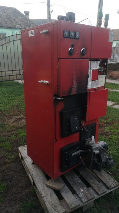 Centrala mixta ulei și lemn