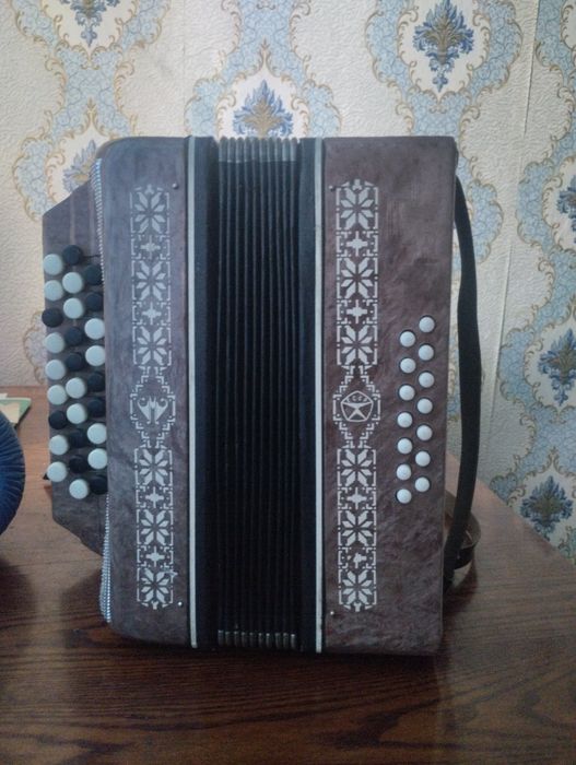 Продаю кормушку малыш