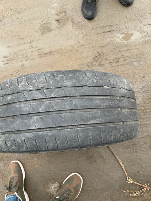 Продам Brigestone Potenza Adrenaline RE004