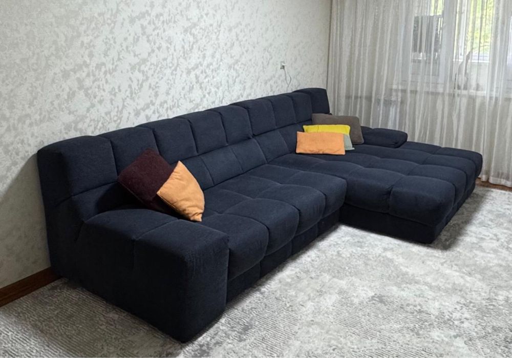 Продается раскладной диван в отличном состояний