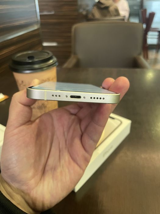 iPhone 12/64гб без ремонта