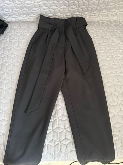Pantaloni trening