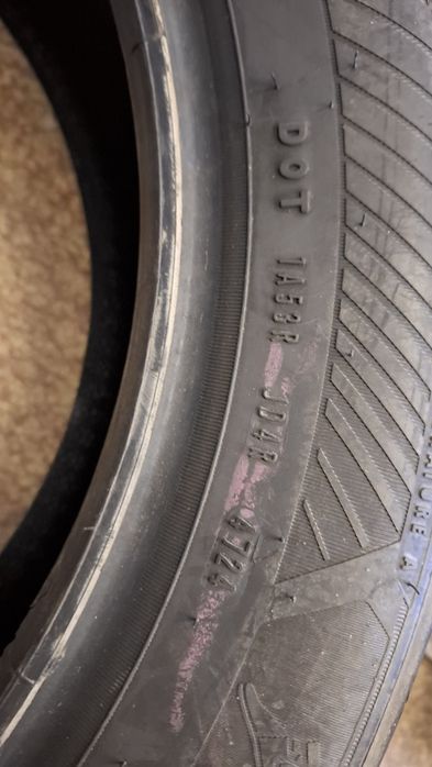 Единична лятна гума GoodYear 215 55 17