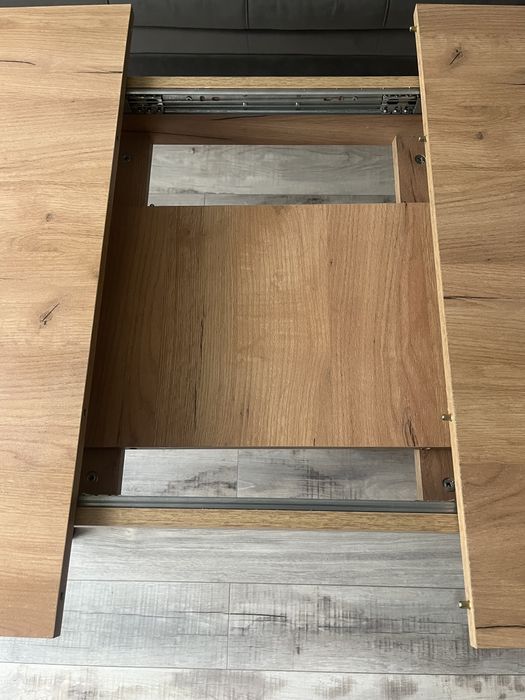 Продам кухонный стол